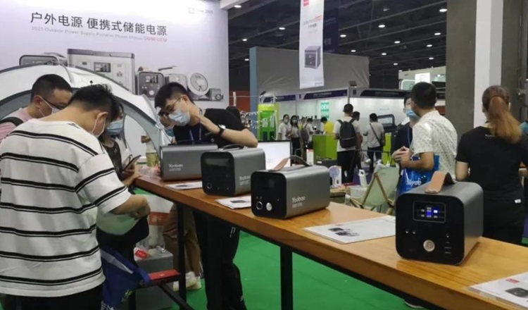 Yoobao giới thiệu các trạm phát điện di động công suất 100W-2000W tại triển lãm IEAE 2021