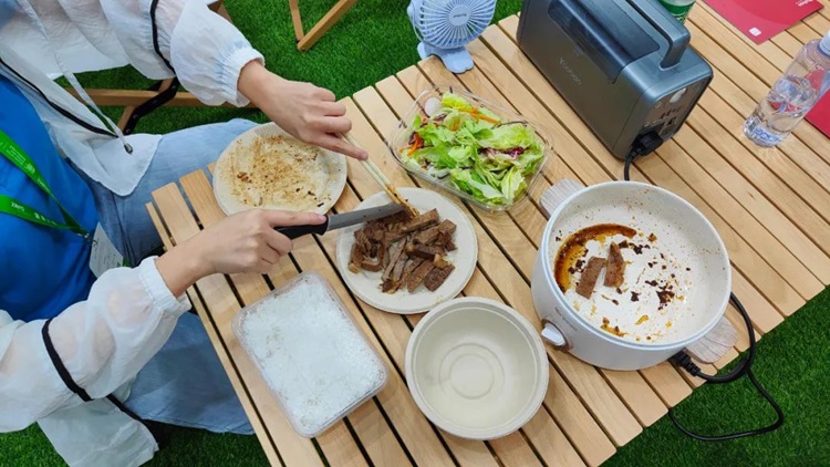 Khai mạc triển lãm thể thao ngoài trời quốc tế Thâm Quyến, Yoobao ra mắt trạm sạc dự phòng mới